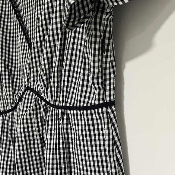 Black and White Gingham V-Neck Midi Dress - Picture 3 of 3
